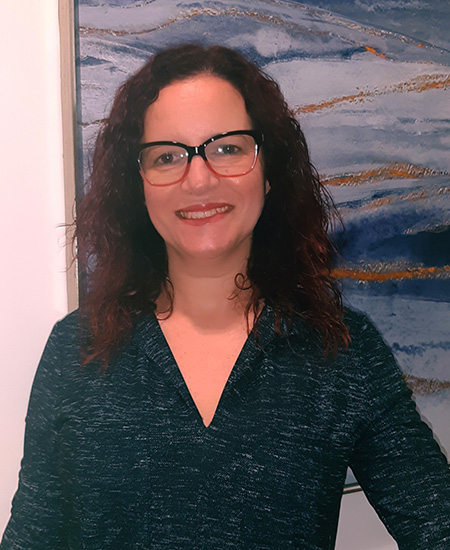 Dra Paula Dias